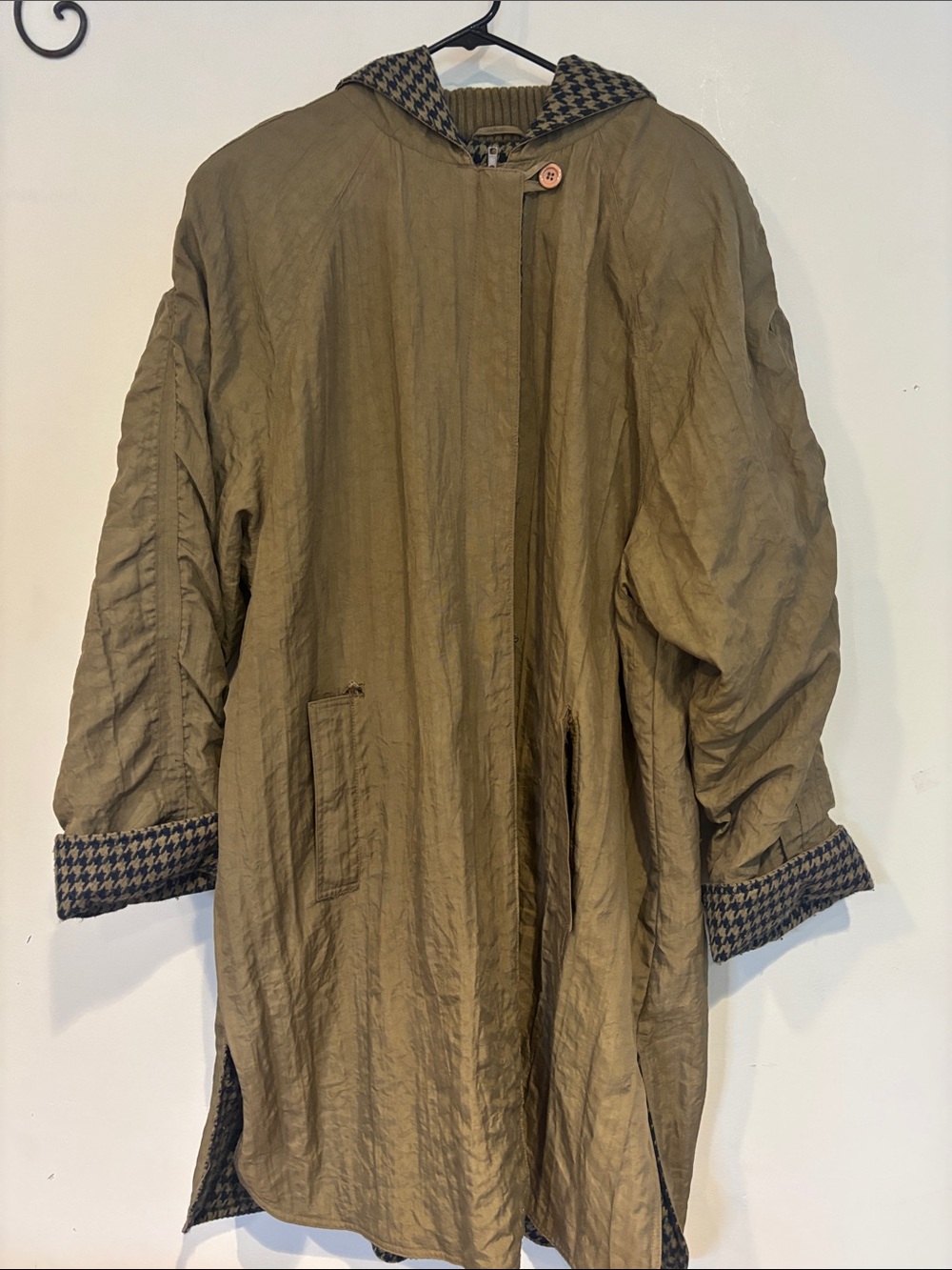 Oversized Olive Hooded Coat with Houndstooth Trim